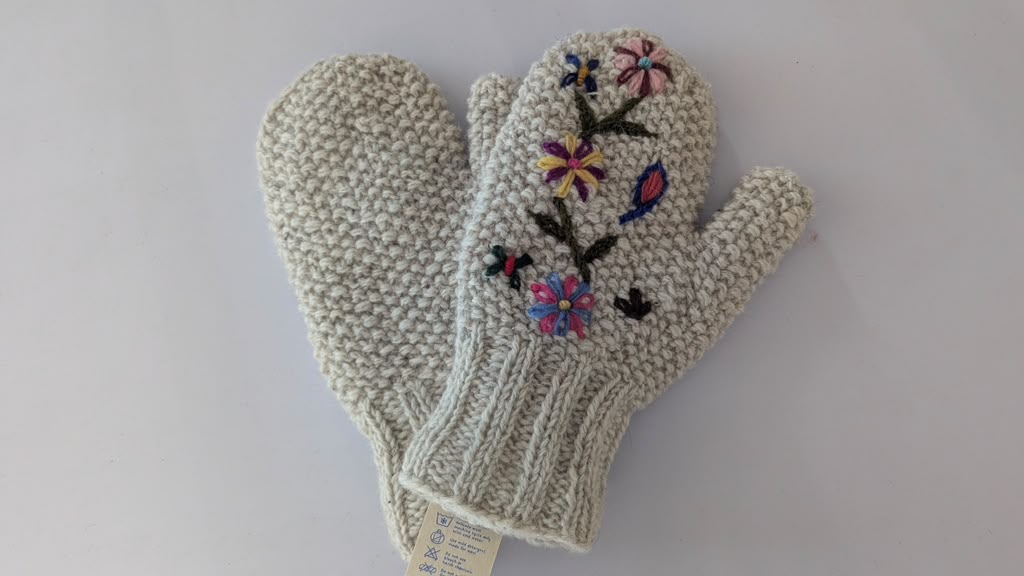 Flower Printed Woolen White Color Hand Glove